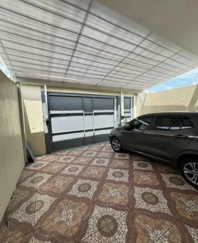 Casa centro de Glória (entrada 16 mil)