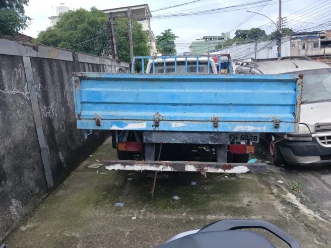 Caminhão D-40 1977