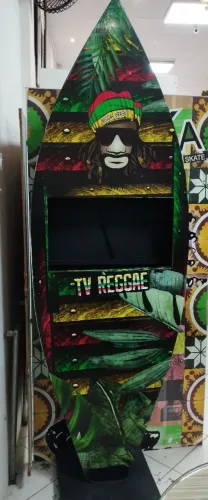 PORTA TV FORMATO DE PRANCHA (DE FERRO)