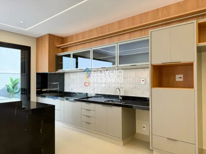 Casa em condomínio à venda ou para alugar de 3 quartos, piscina, 199m² - Condomínio Quinta