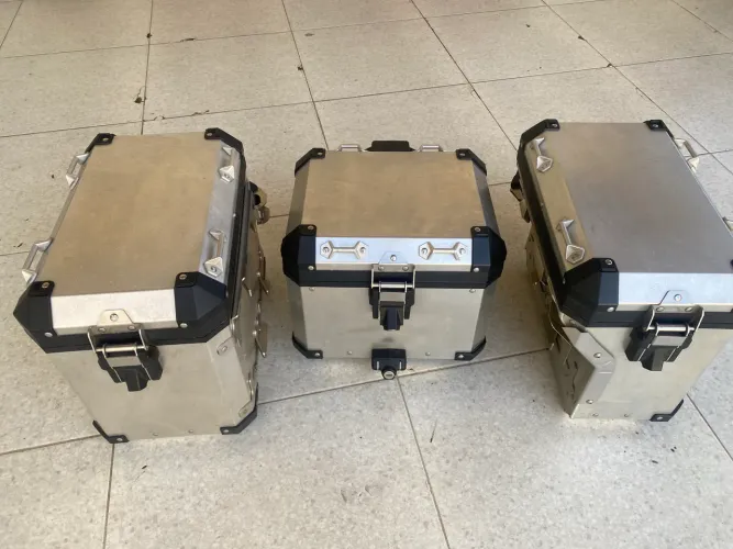 Vendo kit baú original bmw
