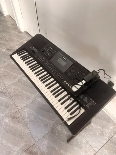 Teclado Arranjador Yamaha PSR-E463
