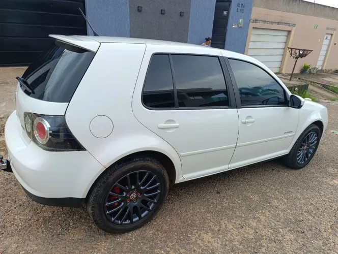 Volkswagen Golf Sportline 1.6 MI Total Flex 8V 4P 2013