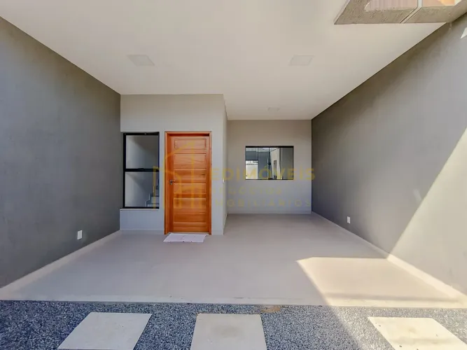 Charmosa Casa Duplex no Planície da Serra: Perfeita para Seu Estilo de Vida!
