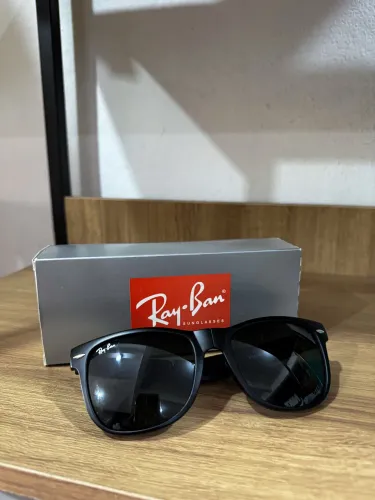 Ray-Ban