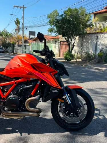 KTM SuperDuke 1390  850 km. 195.900,00