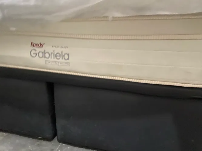 Vendo Cama Box Baú Casal Padrão + Colchão Epeda