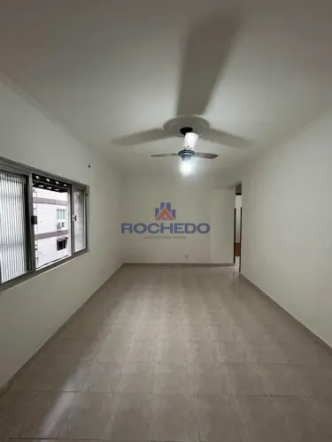 Imóvel para aluguel possui 70 metros quadrados com 3 quartos em Aparecida - Santos - SP