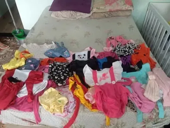 ? Lote de Roupas de Bebê Menina ?