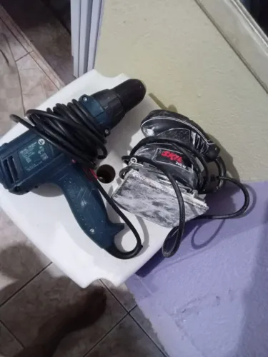Parafusadeira e lixadeira 