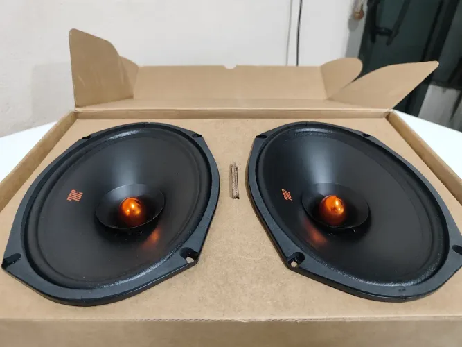 Par de auto falantes 6x9 JBL