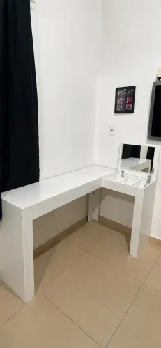 Penteadeira/escrivaninha 