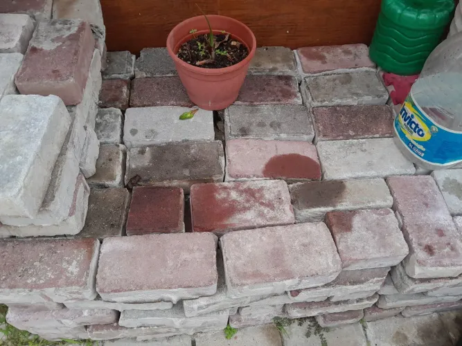 Vendo 26 MTS bloco intertravado