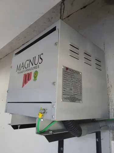 AUTOTRAFO TRIF 30KVA 380V/220V<br><br>380V-220V - YN0 - 60HZ -<br><br>1,1KV - IP23