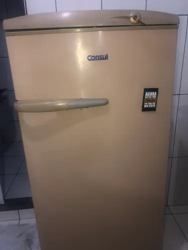 Vende-se Geladeira Consul