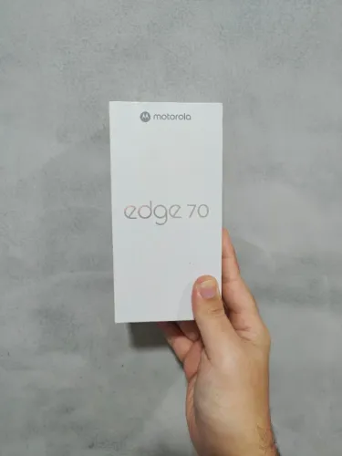 Motorola Edge 70 8/256 Preto (Lacrado)