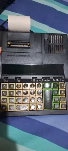 CALCULADORA ANTIGA OLIVETTI LOGOS 49 (não está funcionando)