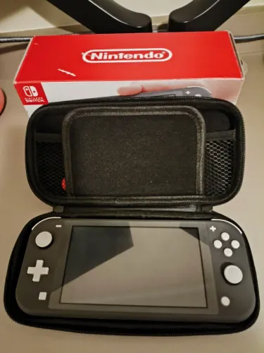 Switch lite desbloqueado - 32 gb + SD 128gb