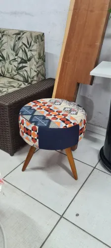 Puff com pé palito