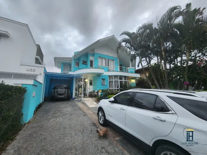 Casa de Alto Padrão em Jurerê Internacional