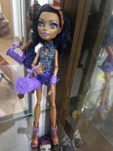 MONSTER HIGH Robecca