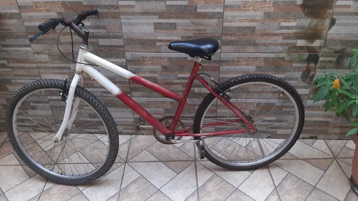 Vende bicicleta R$ : 200,00