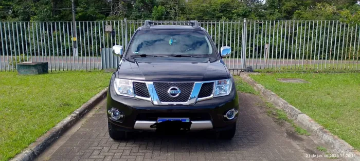 Nissan Frontier SL CD 4X4 2.5tb Diesel AUT 2014