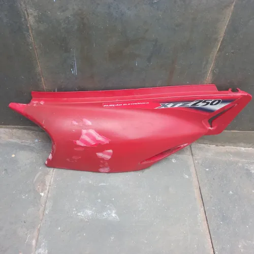 CARENAGEM LATERAL DIREITA XTZ 250