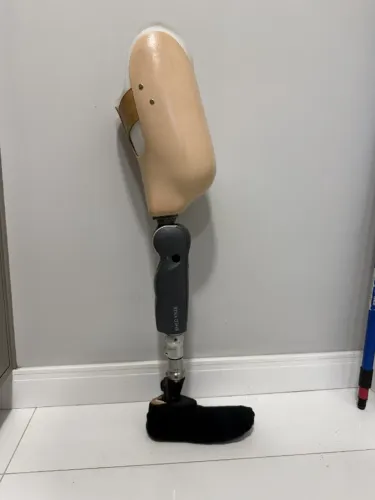 PRÓTESE DE PERNA ÖSSUR RHEO KNEE
