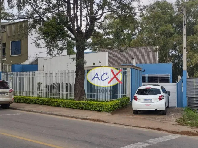 Casa com 6 dormitórios à venda, 440 m² por R$ 1.350.000,00 - Xaxim - Curitiba/PR