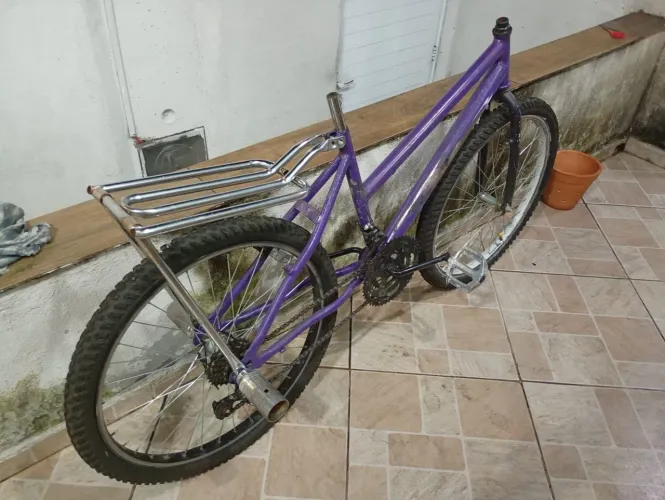 Bike montadinha, sem guidão