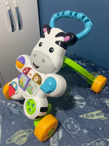 Andador infantil musical