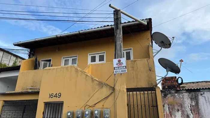 Casa para alugar na Rua Porto Alegre, próxima ao North Shopping Jóquei!