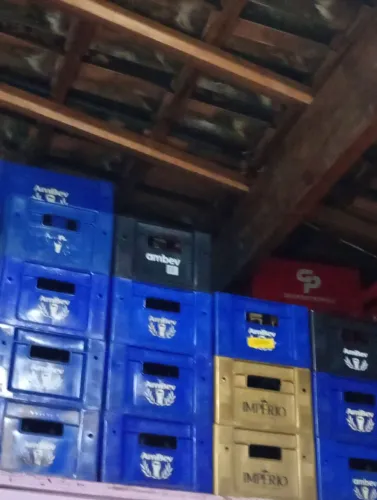 Caixa de Skol 300ml com as garrafinhas 