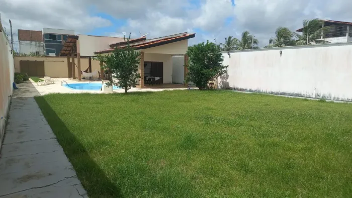 Vendo Terreno de 15x50 de 180 mts 2, com duas suites