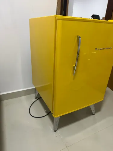 Vendo frigobar Brastemp retrô