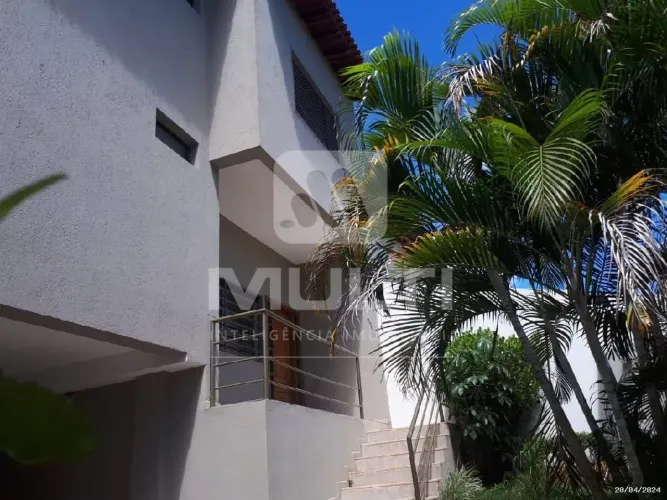 Casa - VIGILATO PEREIRA