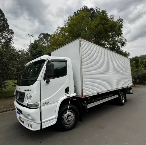 Mercedes benz Accelo 1016 2014