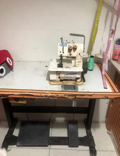 VENDO MÁQUINAS DE COSTURA - ÓTIMA OPORTUNIDADE! 