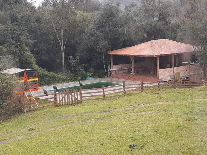 Chácara à venda com 5 dormitórios - Antônio Prado, RS