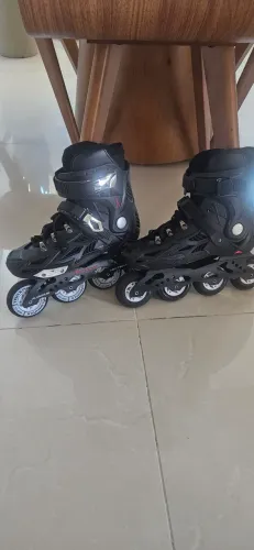 Patins Traxart Dynamix 37/38 + Capacete Oxelo + Kit Proteção Completo