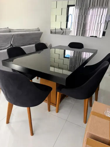 Mesa de jantar madeira maciça 6 lugares