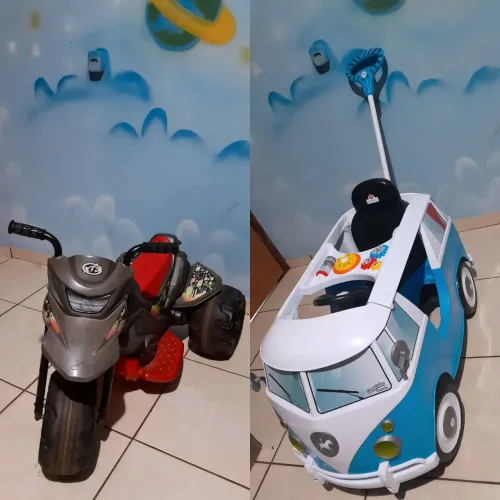 Vendo dois brinquedos infantis em bom estado.