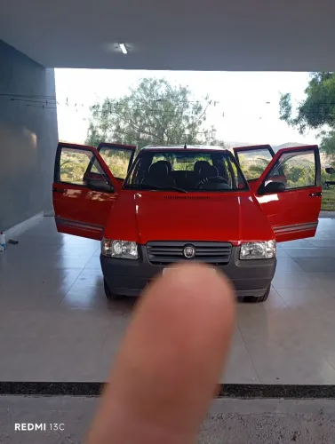 Fiat Uno Mille Celeb. WAY Econ. 1.0 F.flex 4P 2010