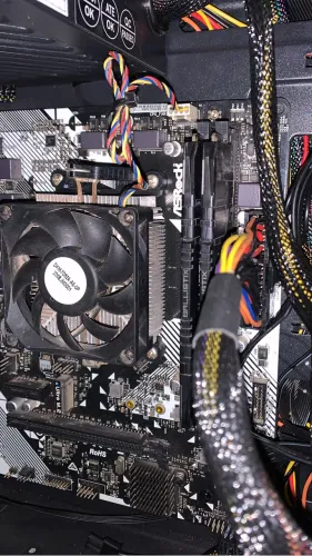 MEMÓRIA RAM DDR4 2x4Gb 2400Mhz (LER DESCRIÇÃO)