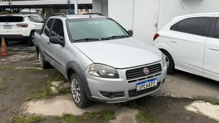 Fiat Strada Working 1.5 MPI 8V CE (álcool) 2013