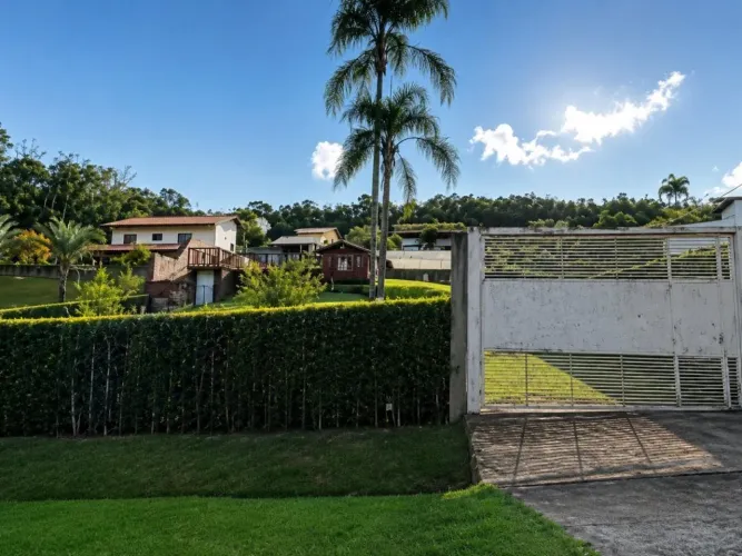 Casa em Condomínio 197 m² (Condomínio Recreio Campo Verde) - Ibiúna - SP