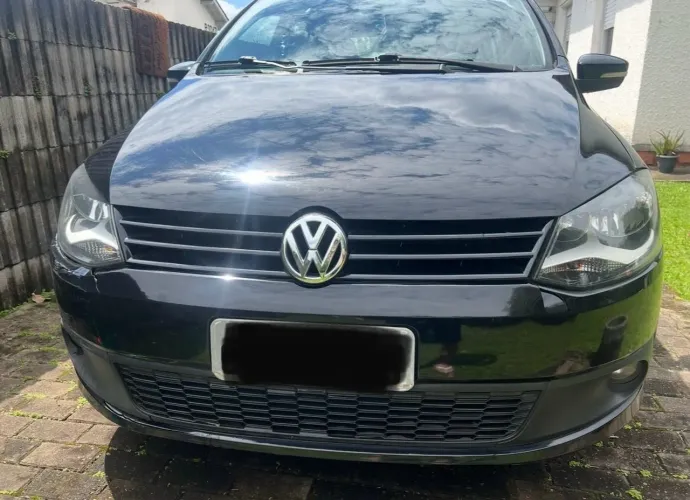 Volkswagen Fox 1.0 MI Total Flex 8V 5P 2013