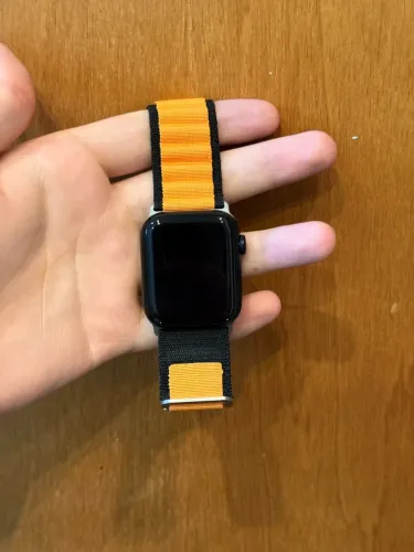 Apple Watch SE 44mm 2023