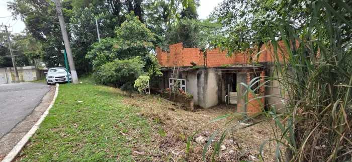 Terreno no condomínio Lago do Cisne - Jandira - 500m em Área Verde 